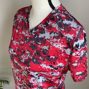 Badger Women’s Digital V Neck  Short Sleeve Sports Tee  Size Medium